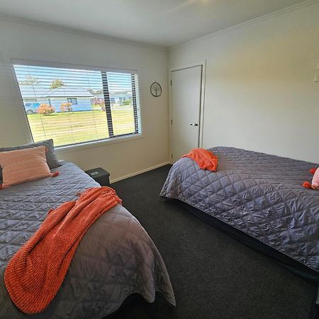 10 @ Wai Matangi Villa Turangi Luaran gambar