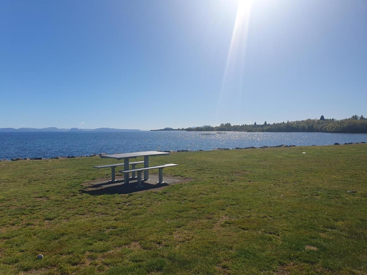 10 @ Wai Matangi Villa Turangi Luaran gambar