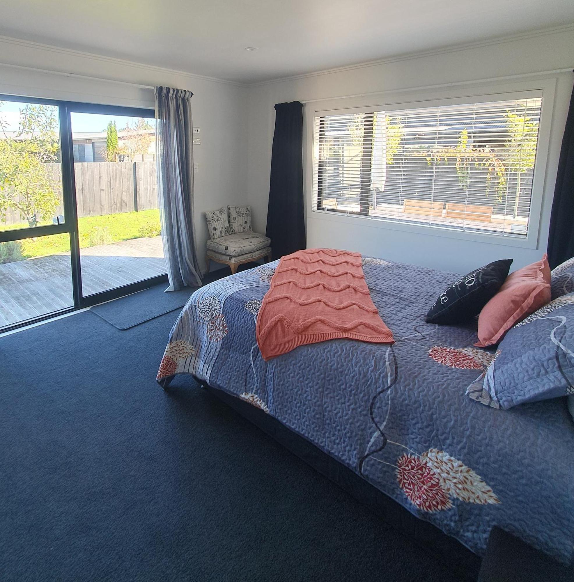 10 @ Wai Matangi Villa Turangi Luaran gambar