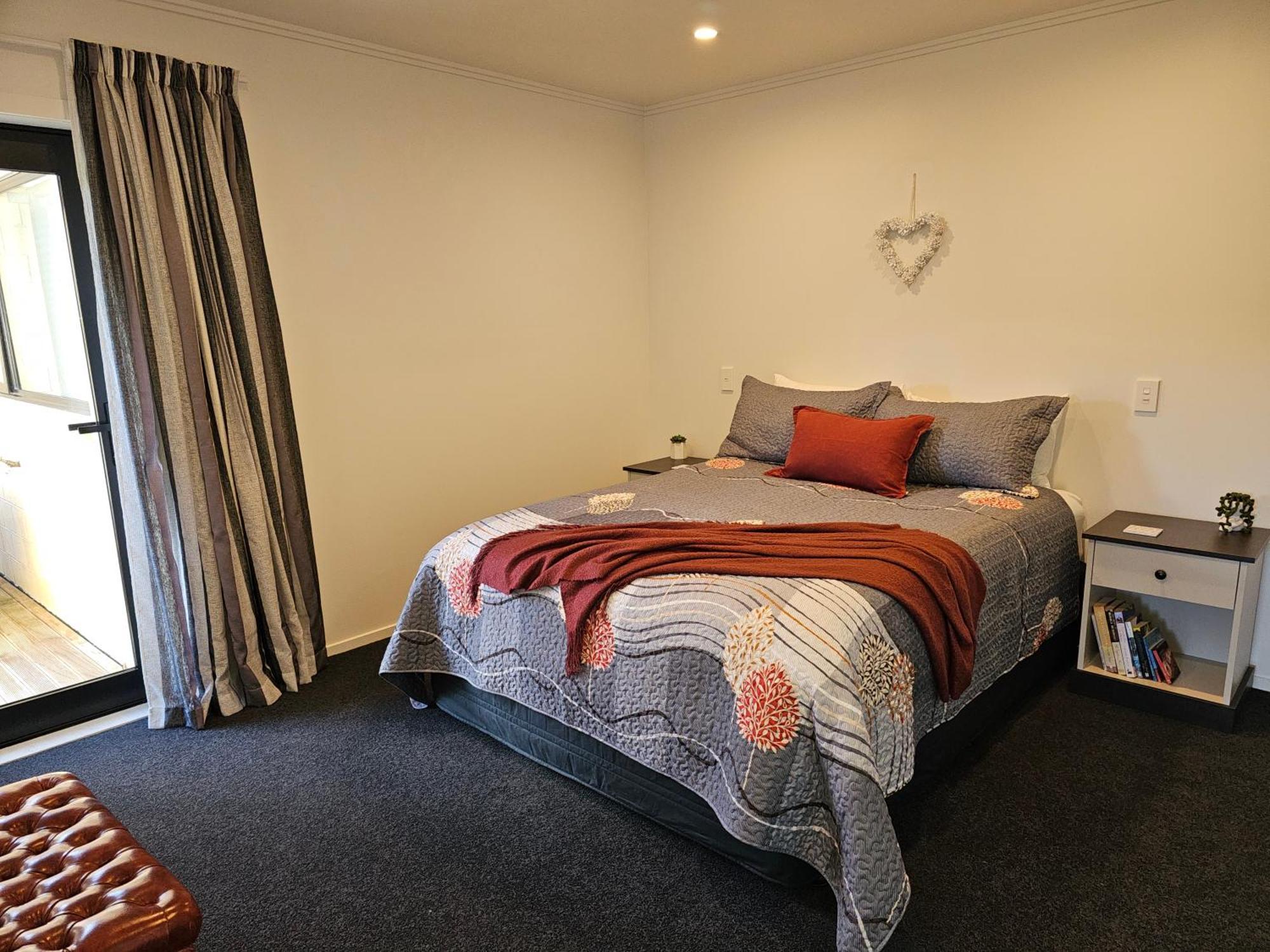 10 @ Wai Matangi Villa Turangi Luaran gambar